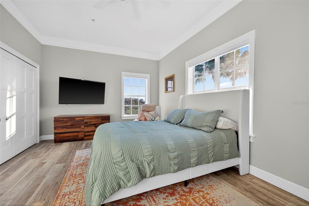 8880 Commodore Drive Seminole, FL 33776 - Photo 30 of 68