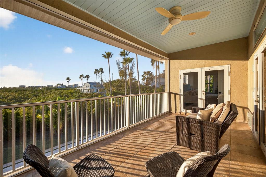 8880 Commodore Drive Seminole, FL 33776 - Photo 35 of 68