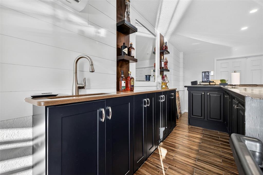 8880 Commodore Drive Seminole, FL 33776 - Photo 39 of 68