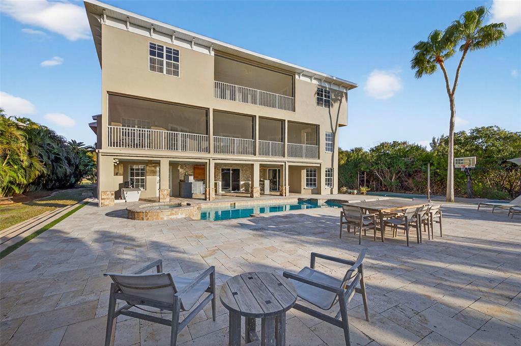 8880 Commodore Drive Seminole, FL 33776 - Photo 47 of 68