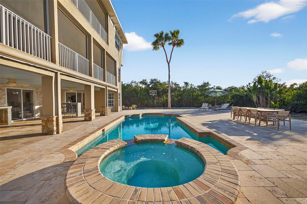 8880 Commodore Drive Seminole, FL 33776 - Photo 49 of 68