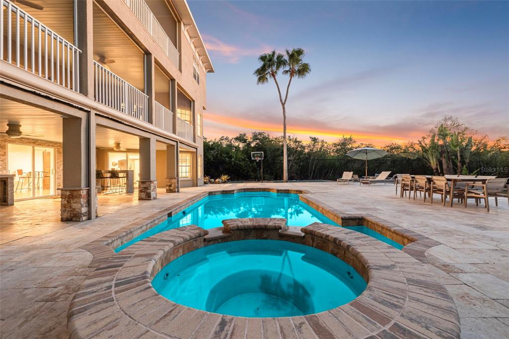 8880 Commodore Drive Seminole, FL 33776 - Photo 59 of 68