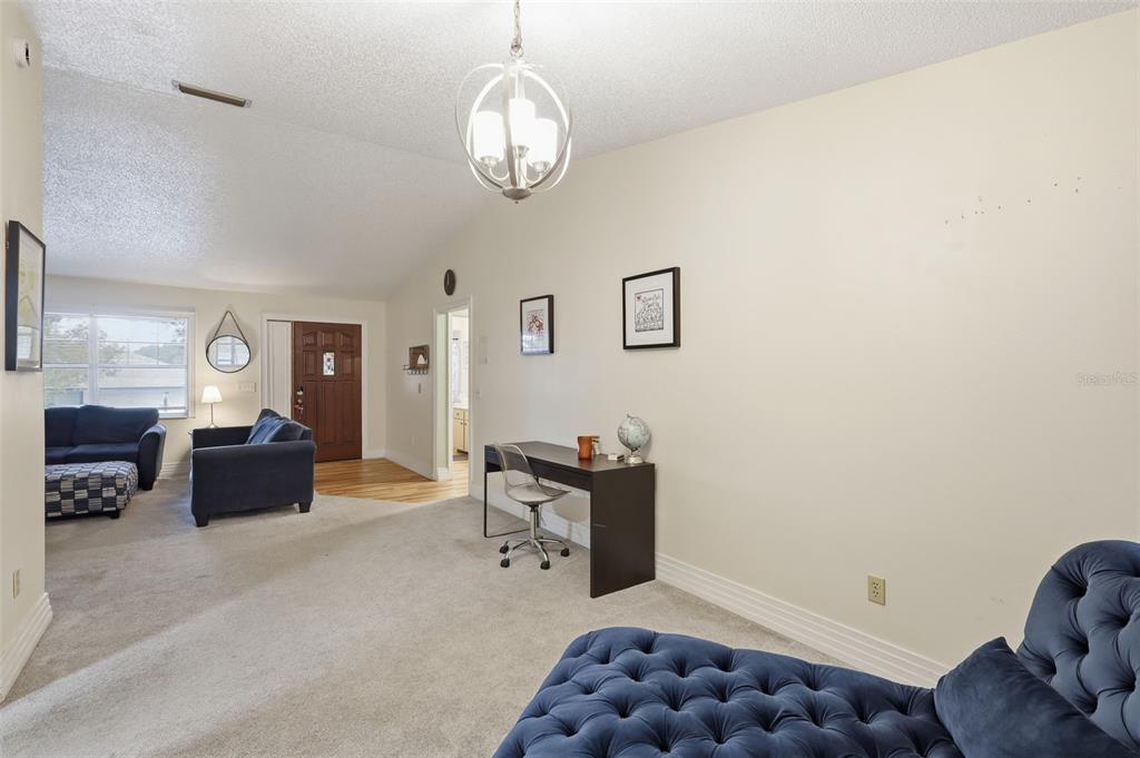 244 Angeles Road DeBary, FL 32713 - Photo 10 of 41 a living room with furniture