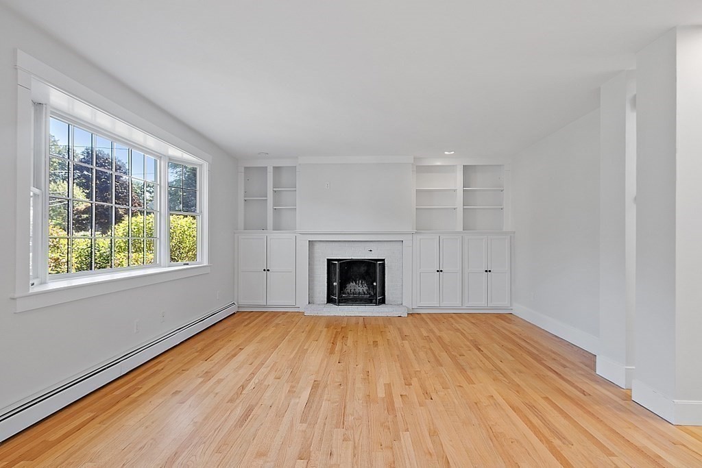 7 Highwood Road Manchester, MA 01944 - Photo 8 of 33 Gallery Image 8