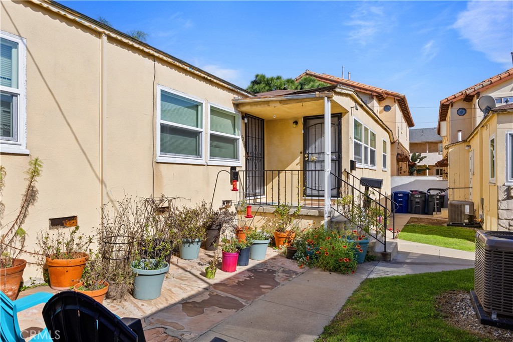 529 East Walnut Avenue El Segundo, CA 90245 - Photo 15 of 29