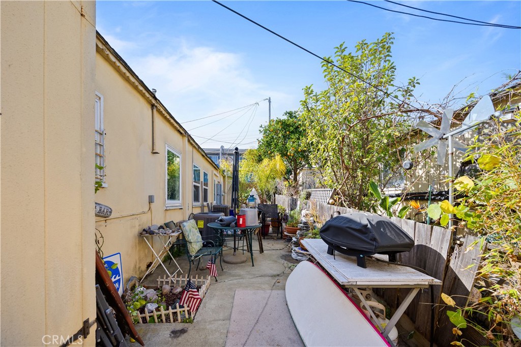 529 East Walnut Avenue El Segundo, CA 90245 - Photo 25 of 29