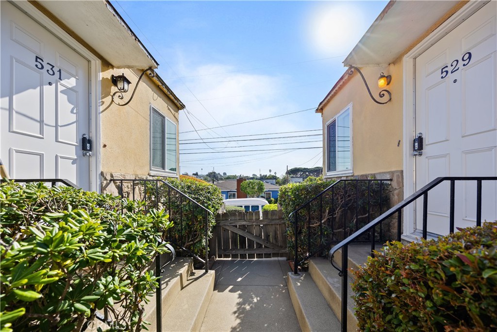 529 East Walnut Avenue El Segundo, CA 90245 - Photo 27 of 29