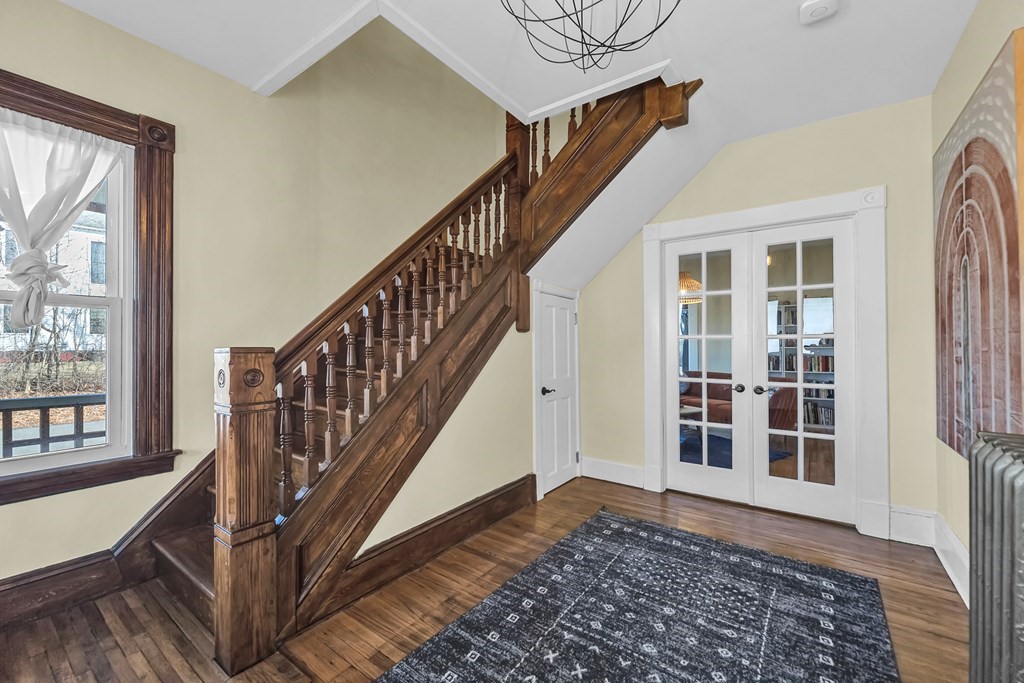 696 Elm Street West Springfield, MA 01089 - Photo 6 of 40 Gallery Image 6