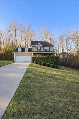 $369,900 | 4654 Middleboro Lane, Gainesville, GA 30506
