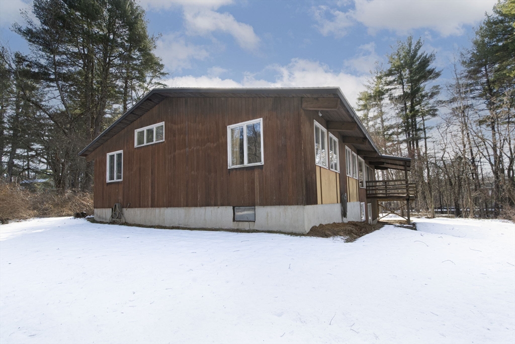 11 Brabrook Road Acton, MA 01720 - Photo 2 of 17