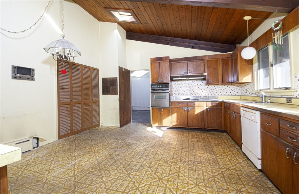 11 Brabrook Road Acton, MA 01720 - Photo 5 of 17