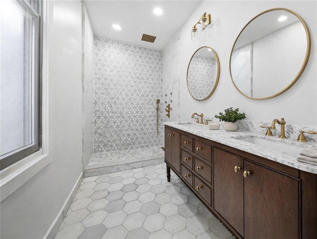 32 Mayflower Street Pittsburgh, PA 15206 - Photo 17 of 34