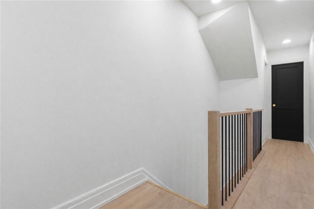 32 Mayflower Street Pittsburgh, PA 15206 - Photo 25 of 34