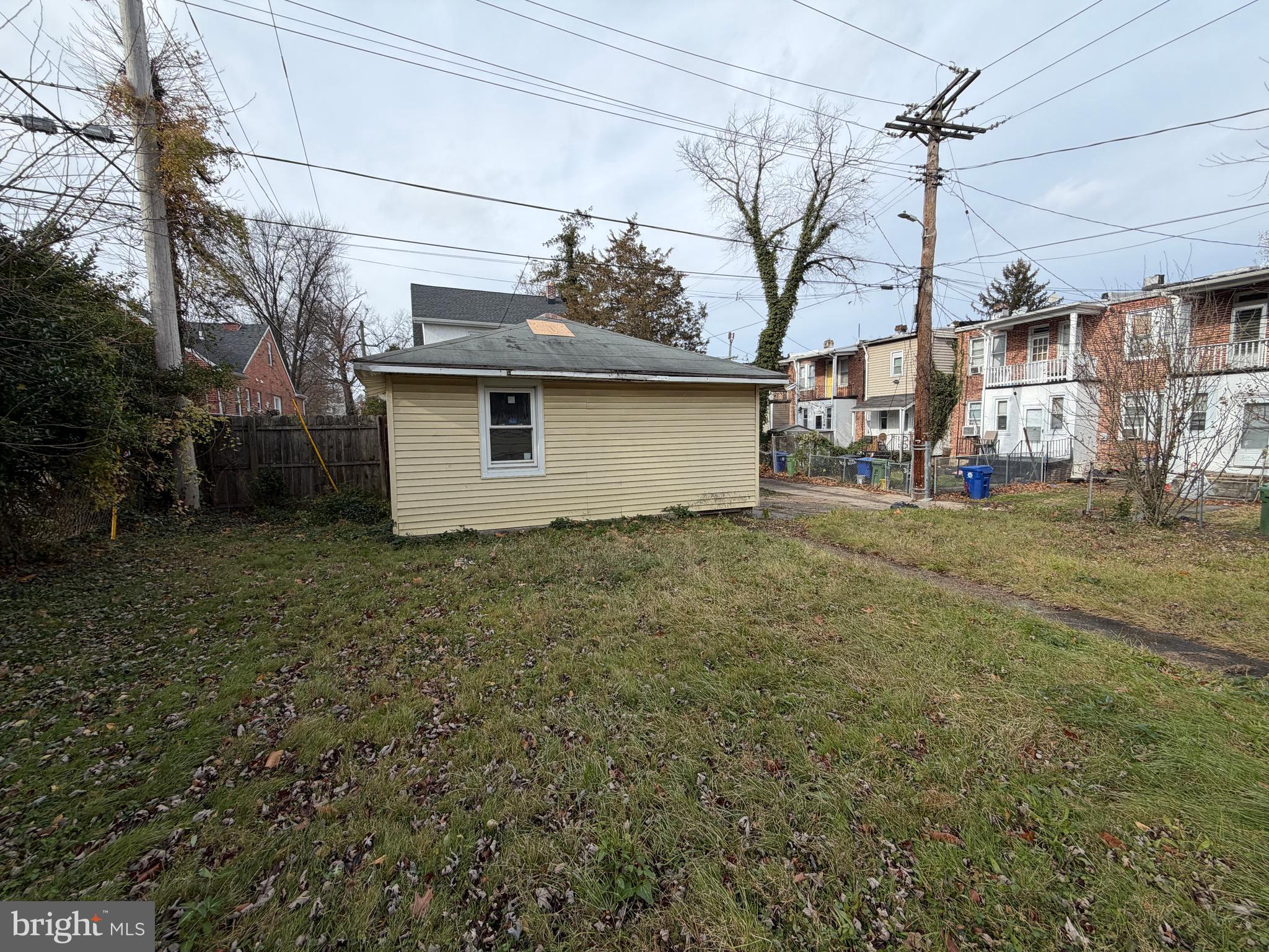 3708 Dennlyn Road Baltimore, MD 21215 - Photo 15 of 16