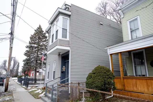 $250,000 | 104 2nd Avenue, Troy, NY 12180