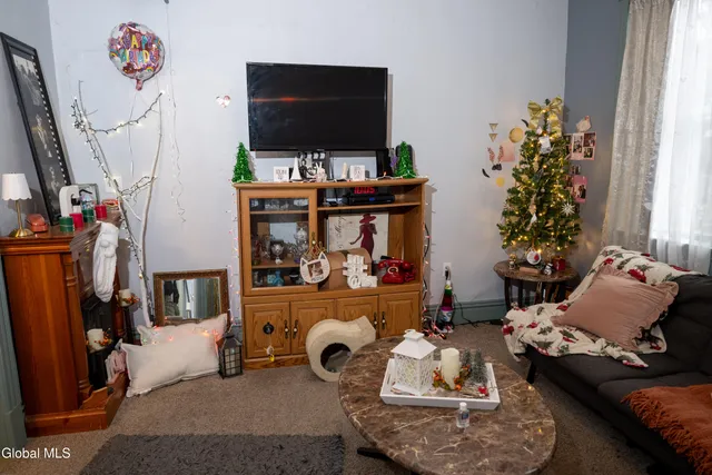 $250,000 | 104 2nd Avenue, Troy, NY 12180