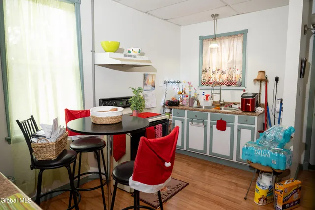 $250,000 | 104 2nd Avenue, Troy, NY 12180