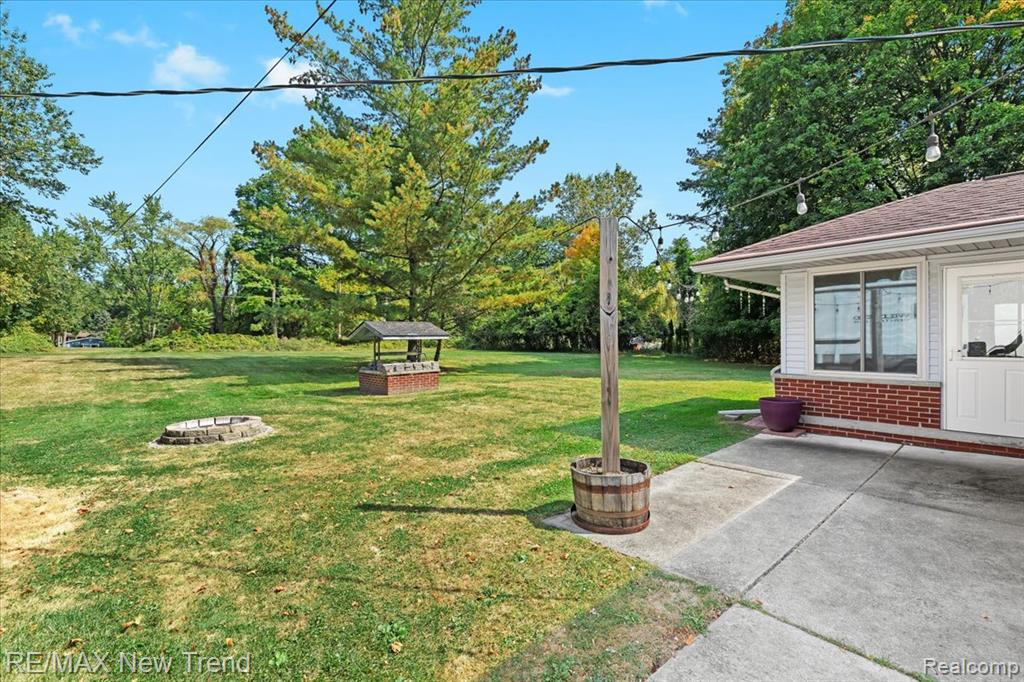33266 Raphael Road Farmington Hills, MI 48336 - Photo 32 of 36