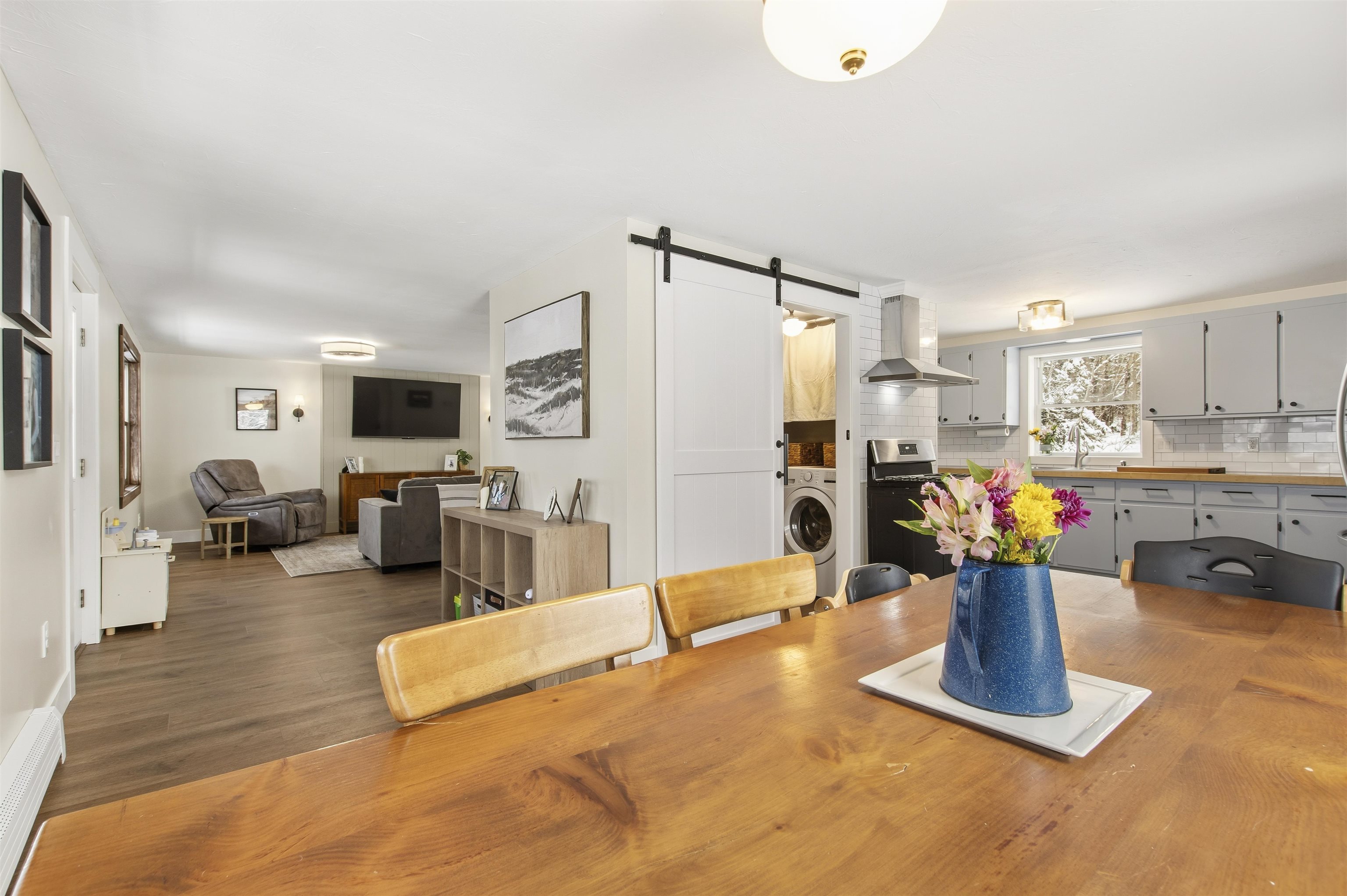 464 Bungy Road Columbia, NH 03576 - Photo 4 of 59