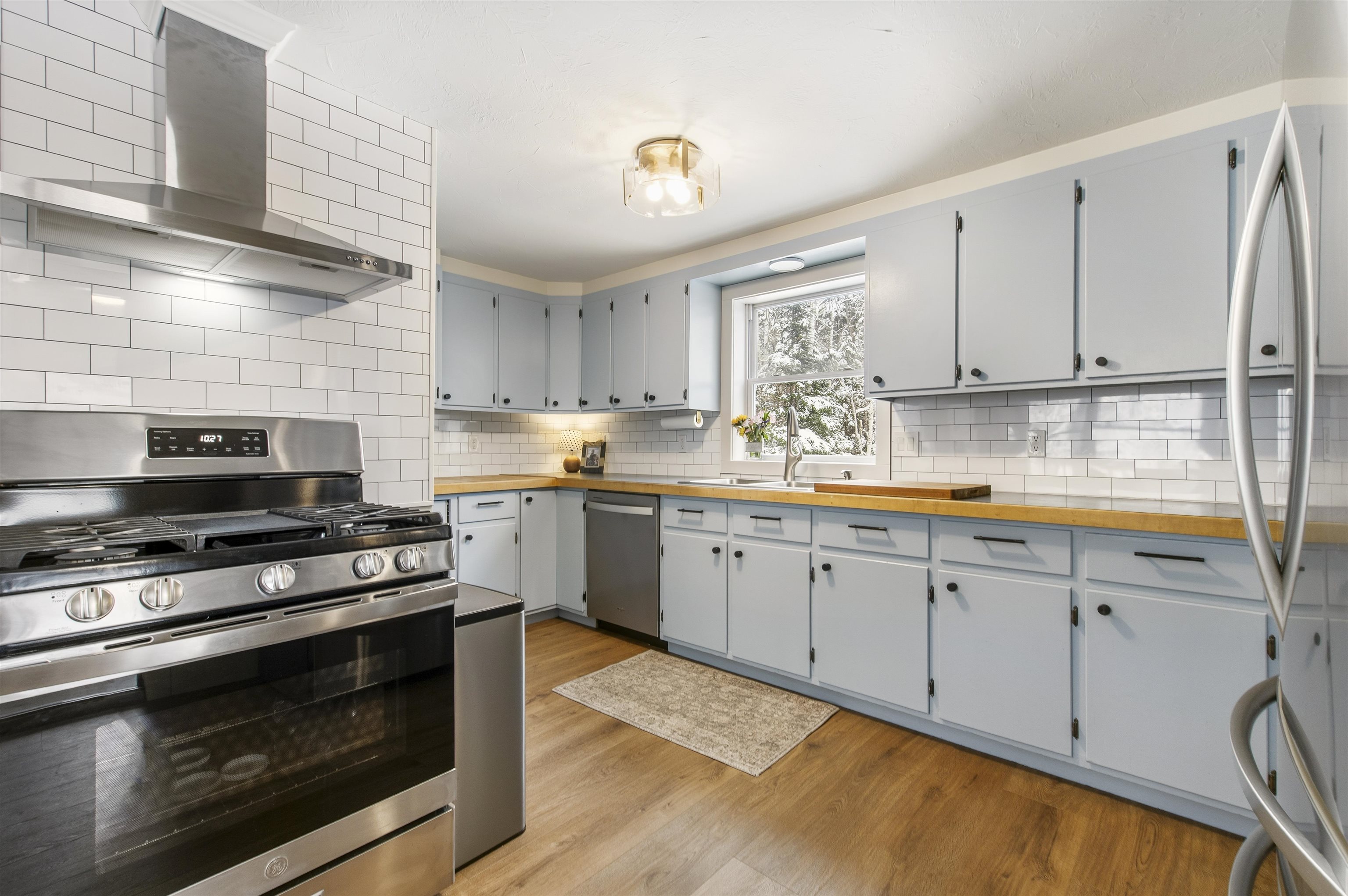 464 Bungy Road Columbia, NH 03576 - Photo 6 of 59