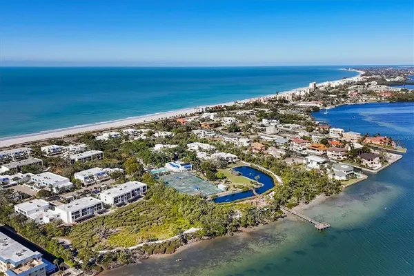 $625,000 | 842 Bayport Way, Longboat Key, FL 34228