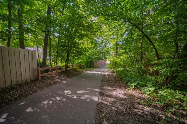 $550,000 | 2920 Xanthus Lane North, Plymouth, MN 55447