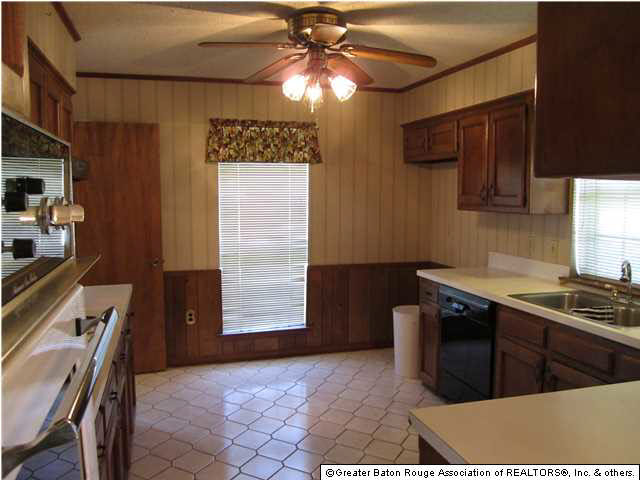 12258 Perkins Road Baton Rouge, LA 70810 - Photo 2 of 10 Gallery Image 2