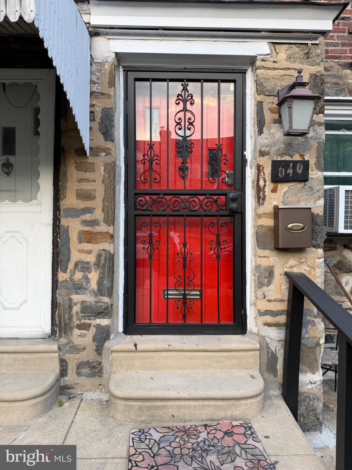 649 Briarcliff Road Upper Darby, PA 19082 - Photo 2 of 28 Gallery Image 2