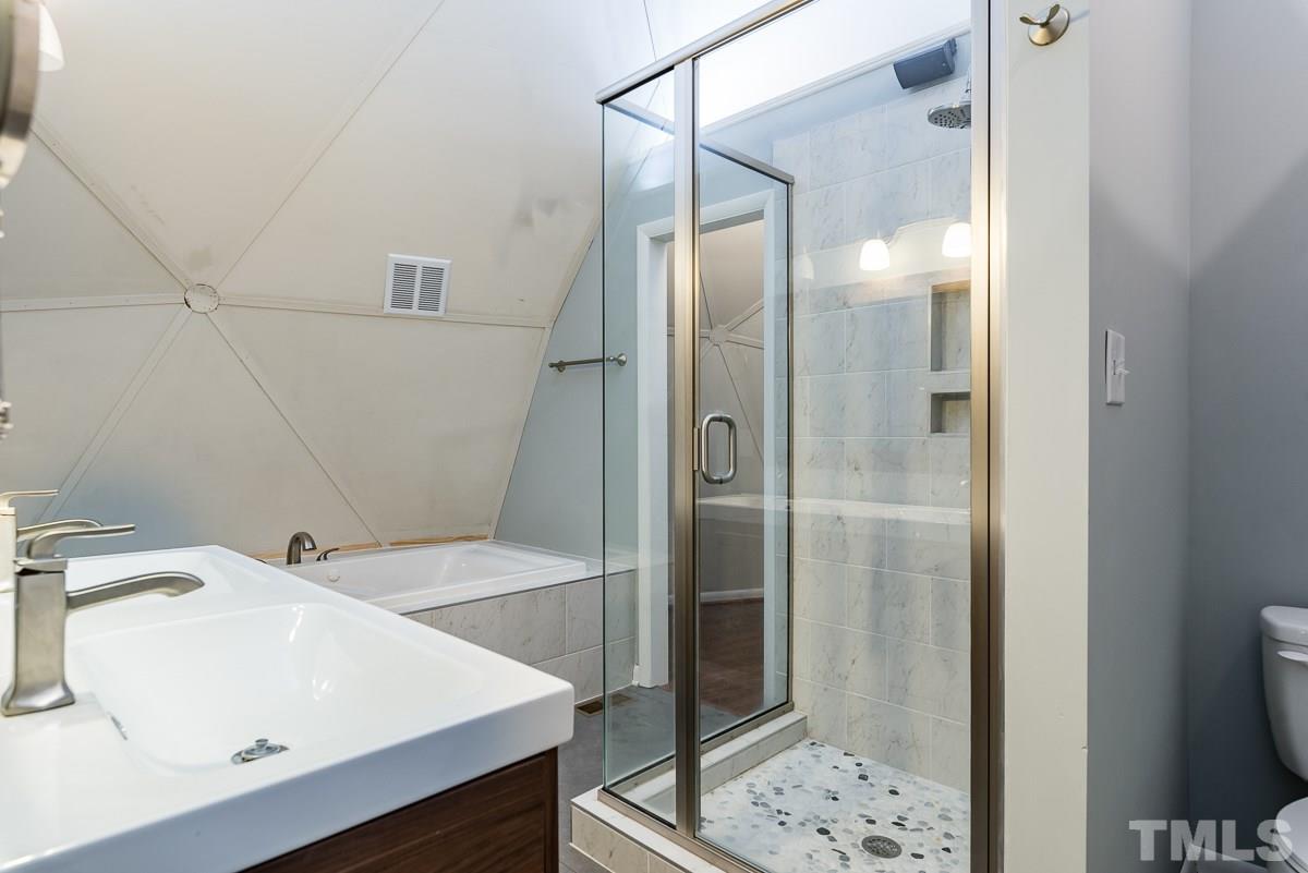 4722 Cole Mill Road Durham, NC 27705 - Photo 12 of 25 Gallery Image 12