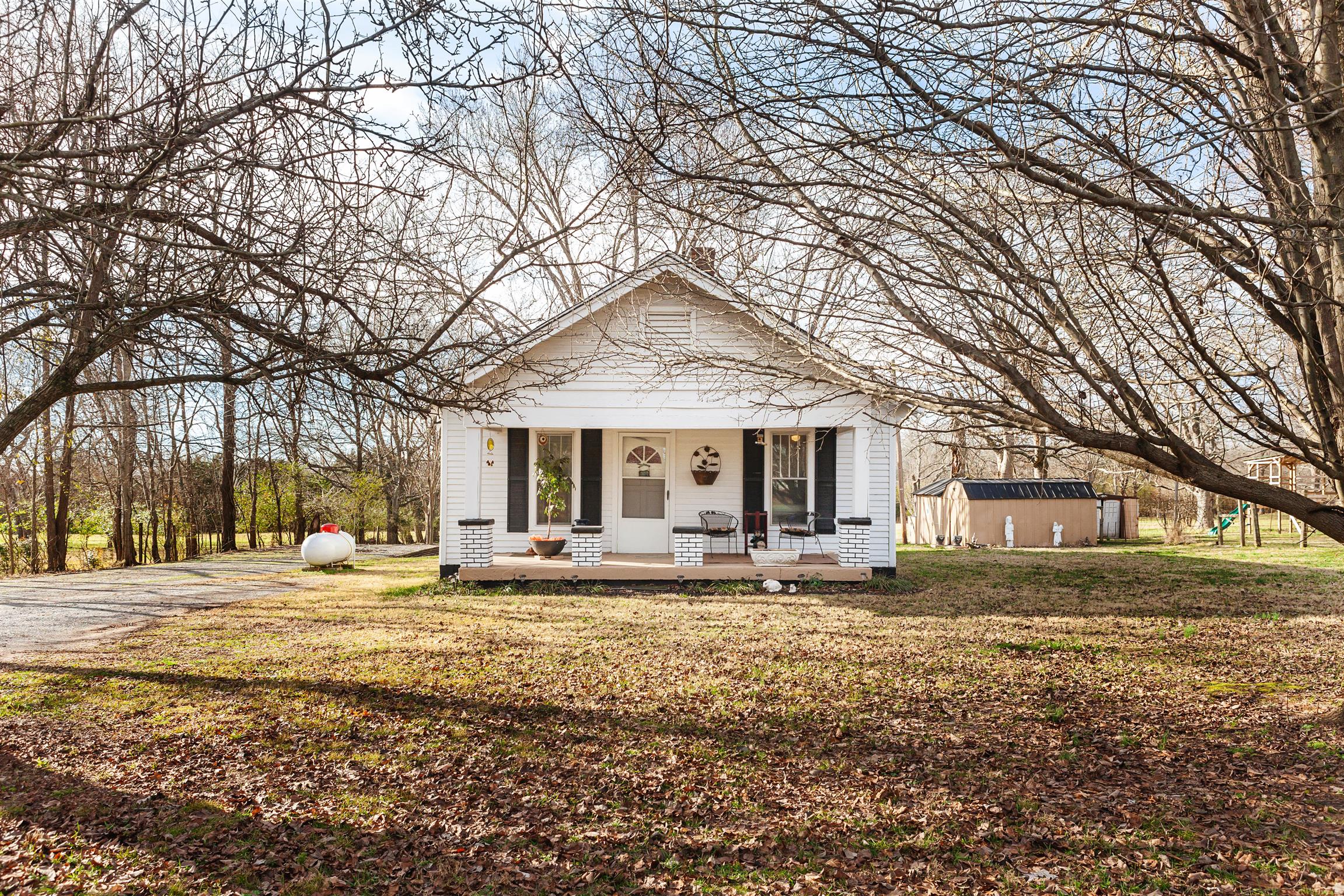 1438 Rutledge Ln. Lebanon, TN 37087 - Photo 3 of 19 Gallery Image 3