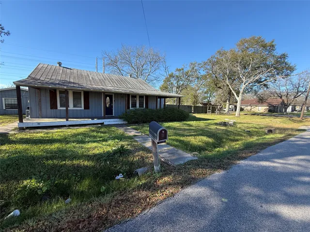 $110,000 | 312 South 15th Street, Nederland, TX 77627