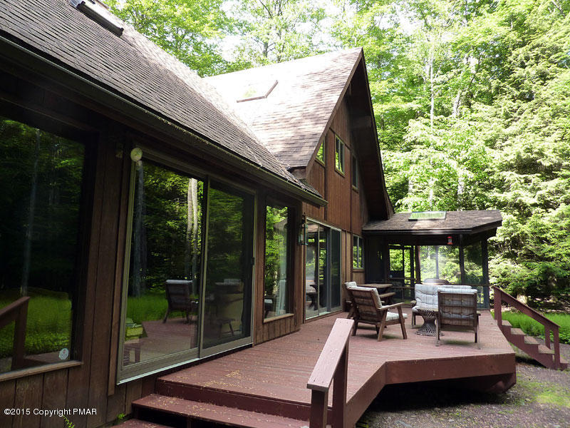 1177 Deer Trail Road Pocono Pines, PA 18350 - Photo 8 of 37 Deck