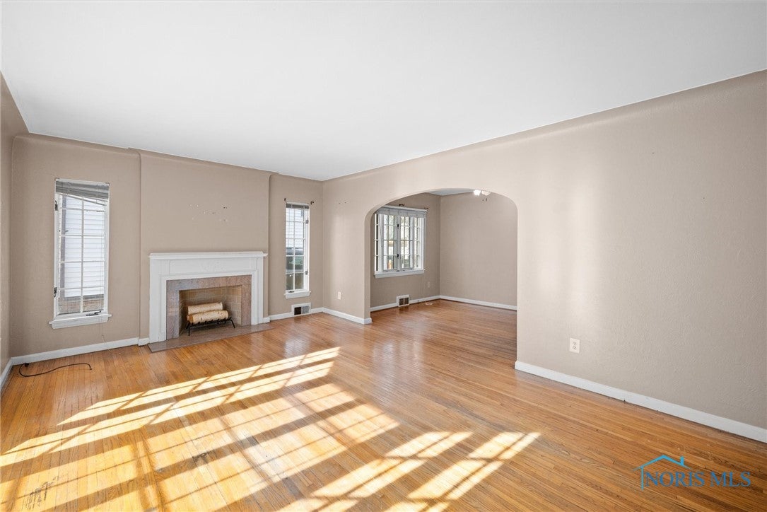 2000 North Cove Boulevard Toledo, OH 43606 - Photo 6 of 22 Gallery Image 6