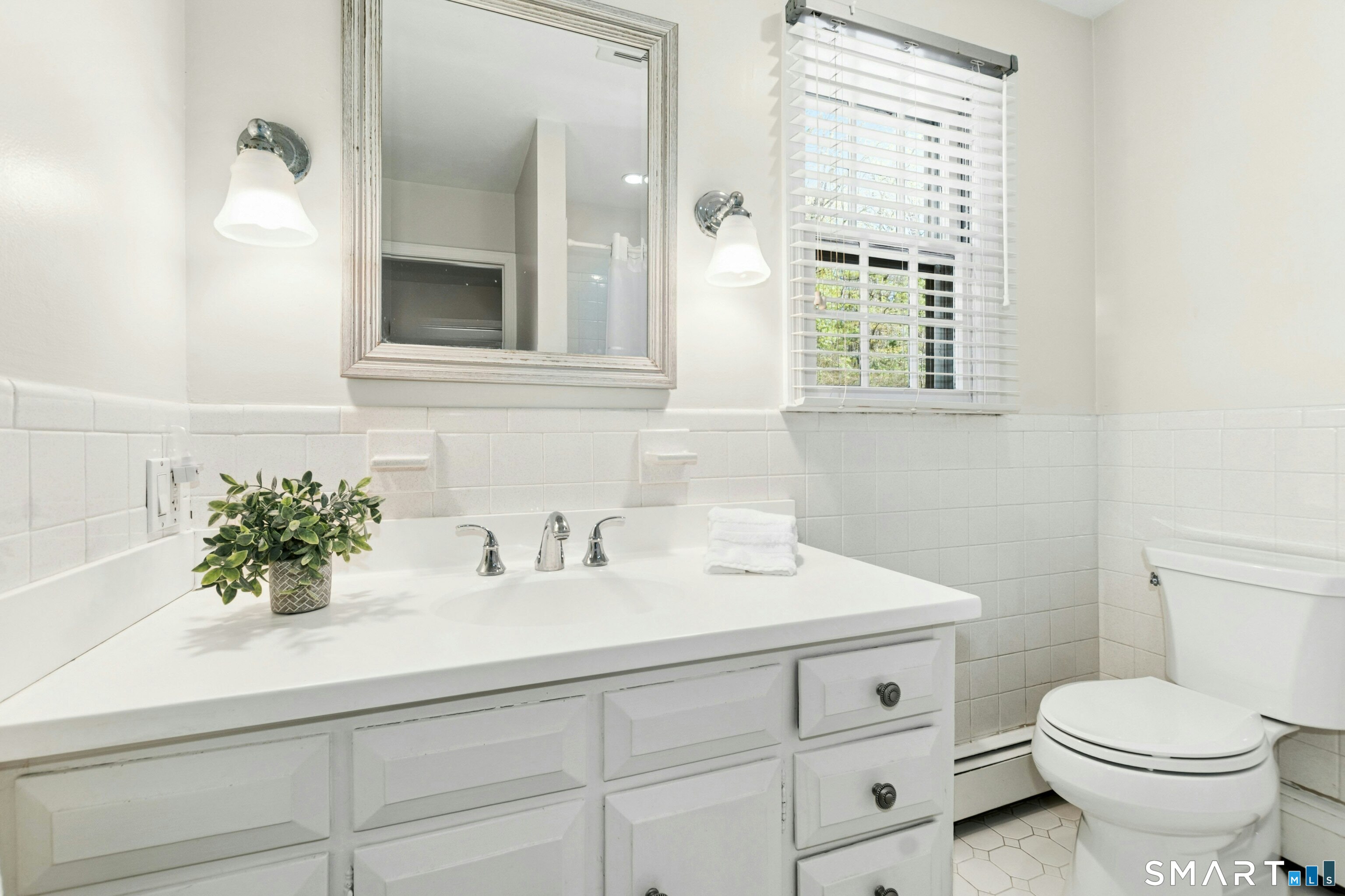 264 Half Mile Road Fairfield, CT 06890 - Photo 27 of 38