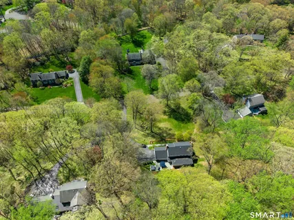 $1,595,000 | 264 Half Mile Road, Fairfield, CT 06890