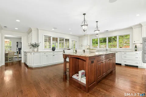 $1,595,000 | 264 Half Mile Road, Fairfield, CT 06890