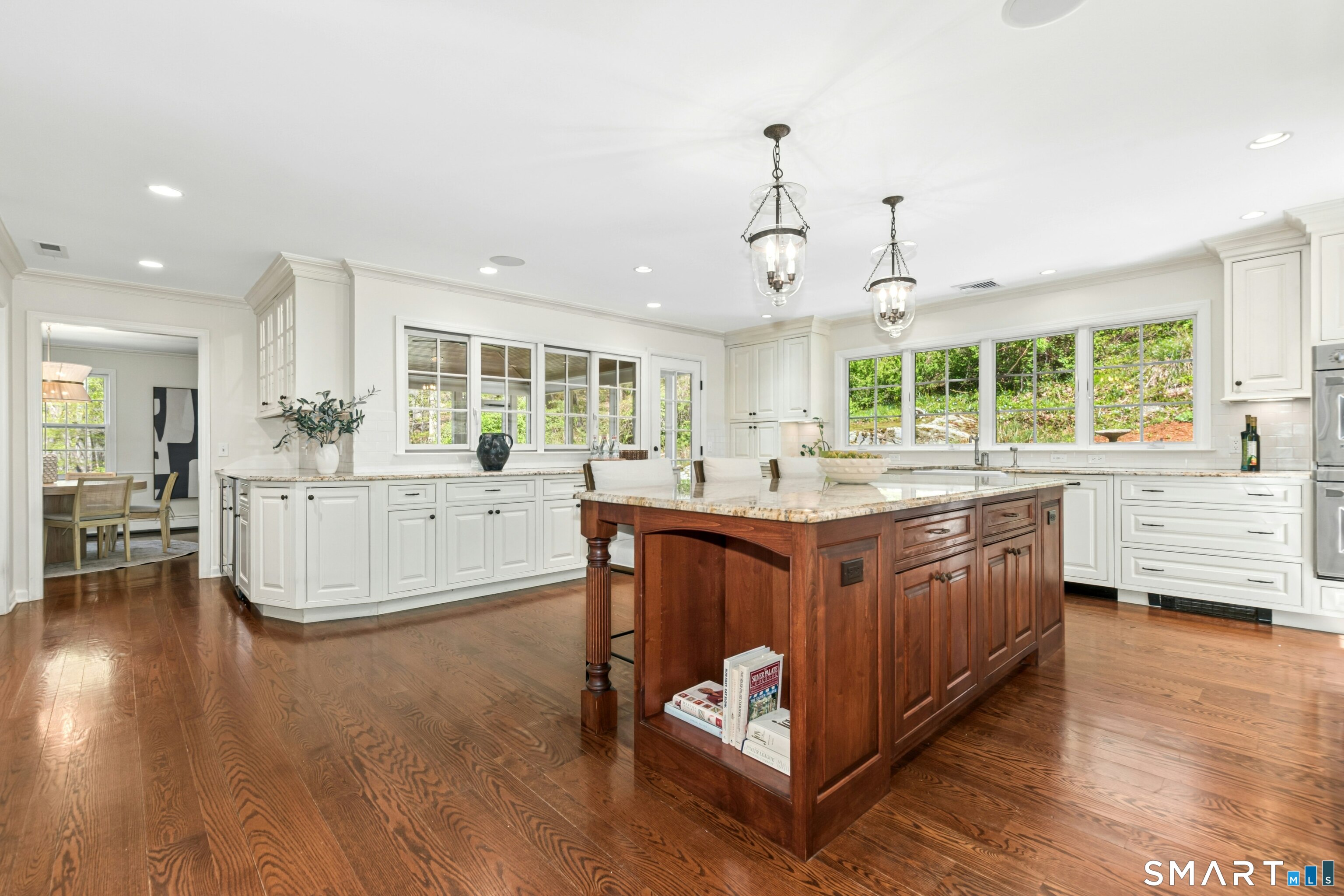 264 Half Mile Road Fairfield, CT 06890 - Photo 10 of 38