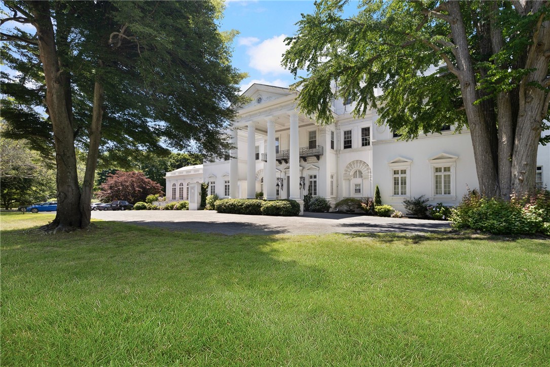 553 Bellevue Avenue, Unit 1 Newport, RI 02840 - Photo 3 of 22