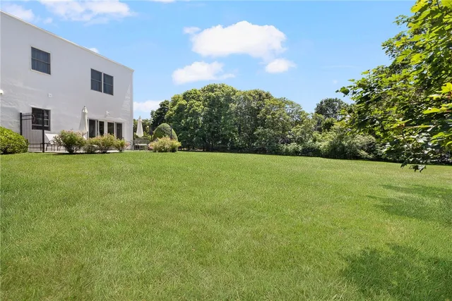 $25,000 | 553 Bellevue Avenue, Unit 1, Newport, RI 02840