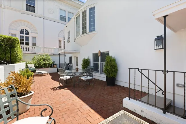 $25,000 | 553 Bellevue Avenue, Unit 1, Newport, RI 02840