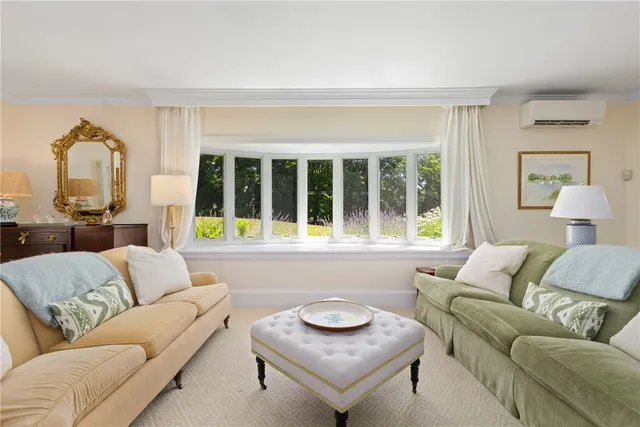 $25,000 | 553 Bellevue Avenue, Unit 1, Newport, RI 02840