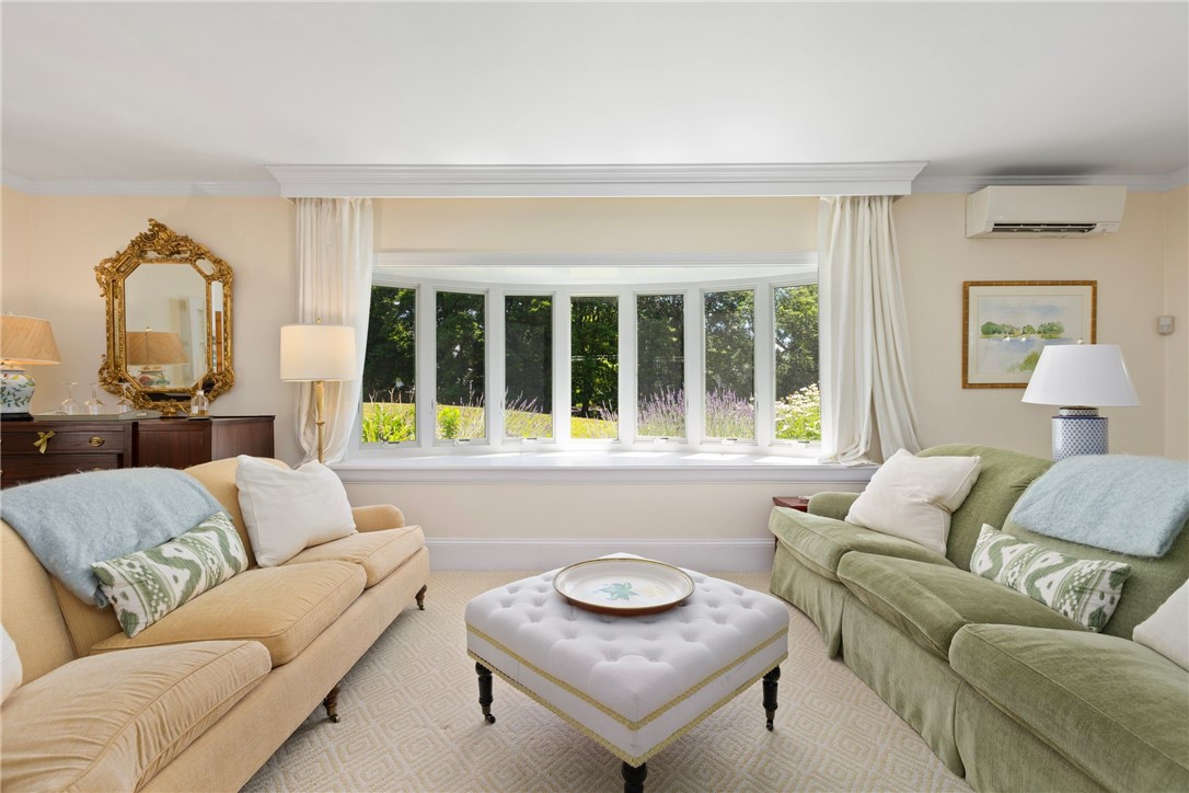 553 Bellevue Avenue, Unit 1 Newport, RI 02840 - Photo 8 of 22