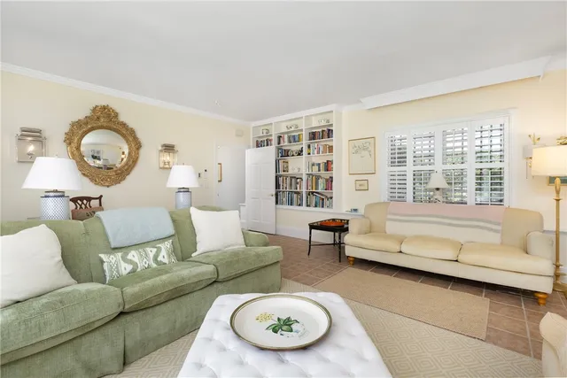 $25,000 | 553 Bellevue Avenue, Unit 1, Newport, RI 02840