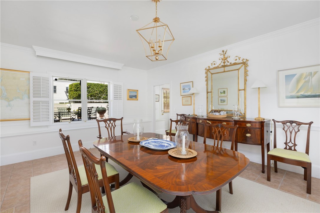 553 Bellevue Avenue, Unit 1 Newport, RI 02840 - Photo 10 of 22