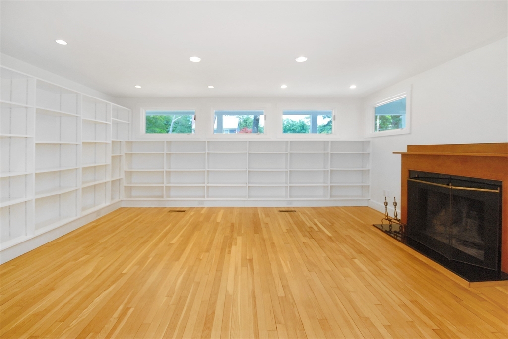 297 Laws Brook Road Concord, MA 01742 - Photo 26 of 42