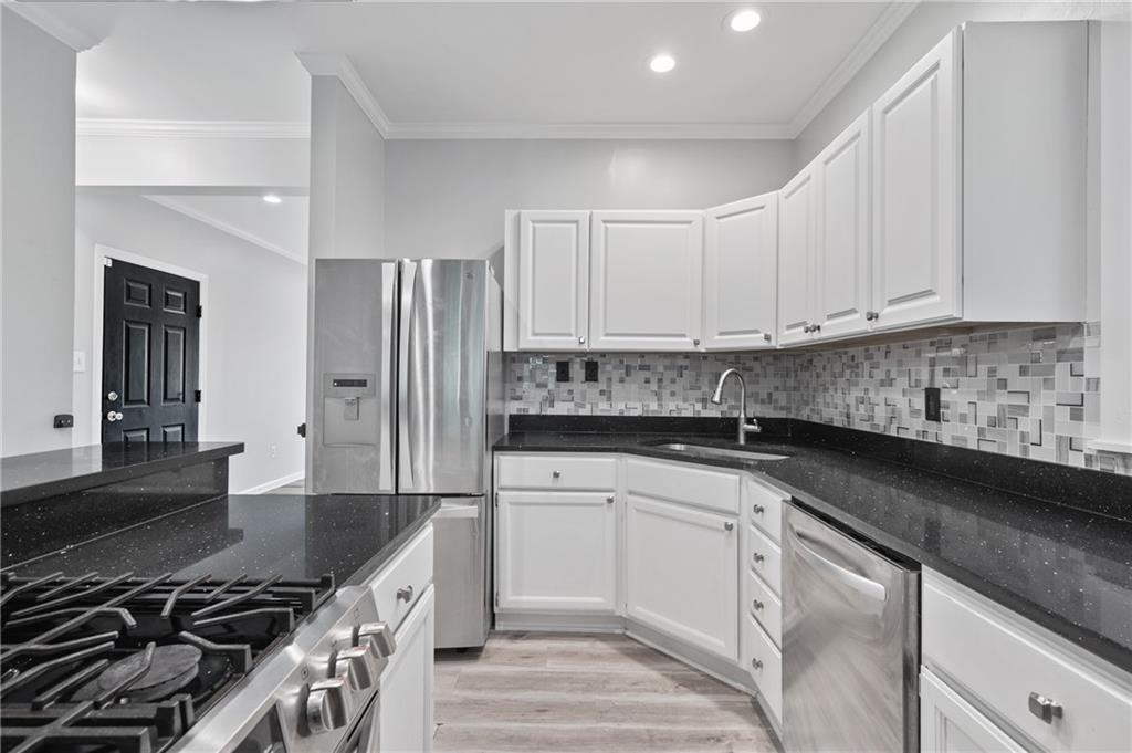 715 Filbert Street Pittsburgh, PA 15232 - Photo 10 of 28 Gallery Image 10