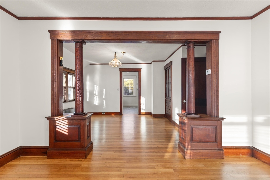 24 Bates Road Framingham, MA 01702 - Photo 4 of 22