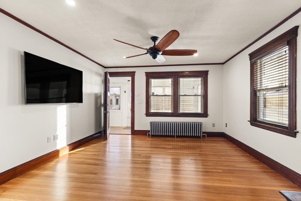 24 Bates Road Framingham, MA 01702 - Photo 5 of 22