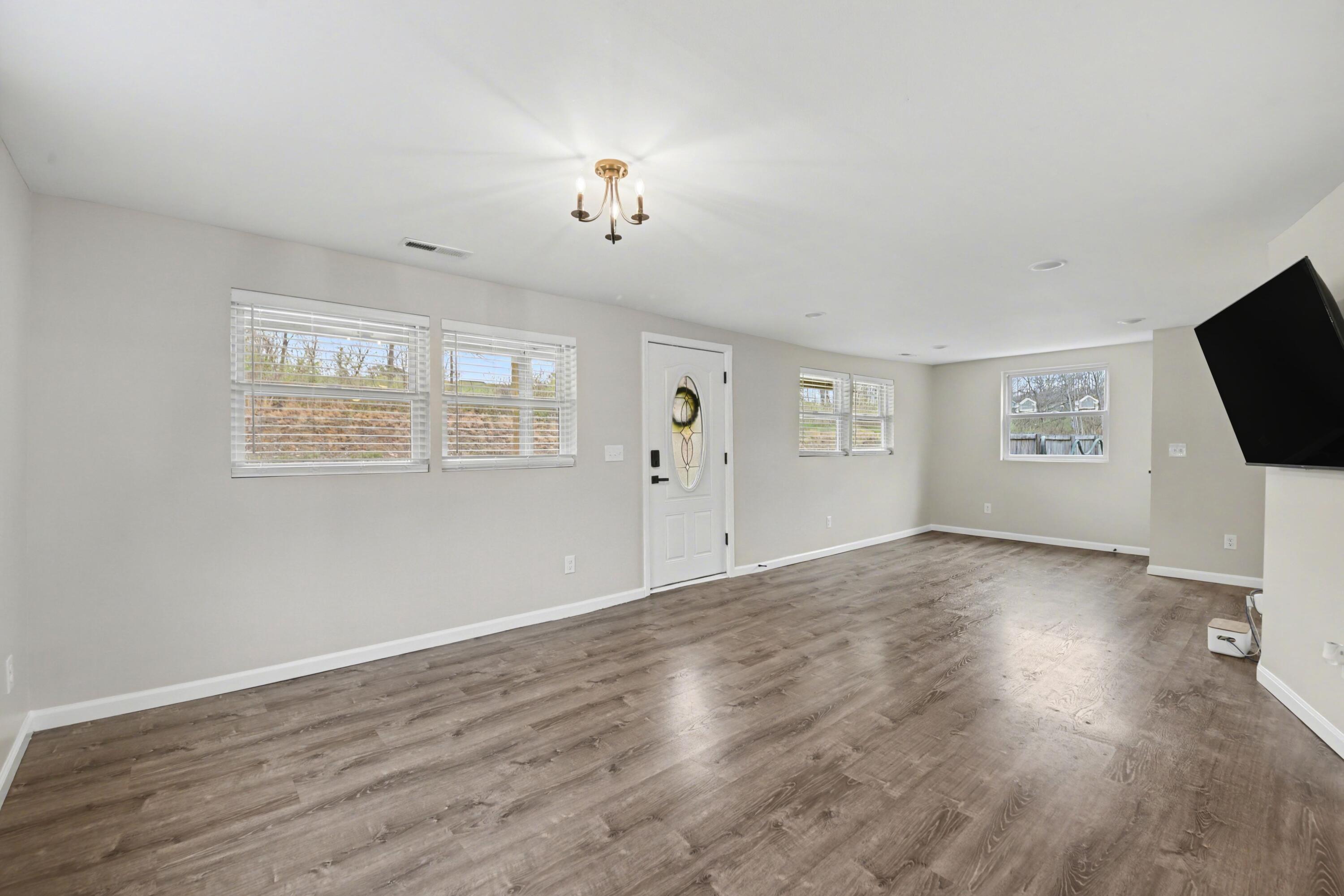3845 Pruett Road Covington, KY 41015 - Photo 3 of 29