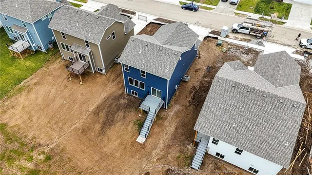 $432,780 | 9633 North Colrain Avenue, Kansas City, MO 64154